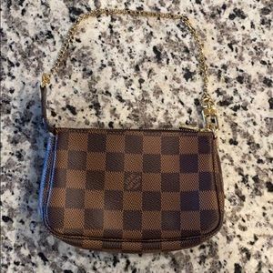 Louis Vuitton Mini Pochette